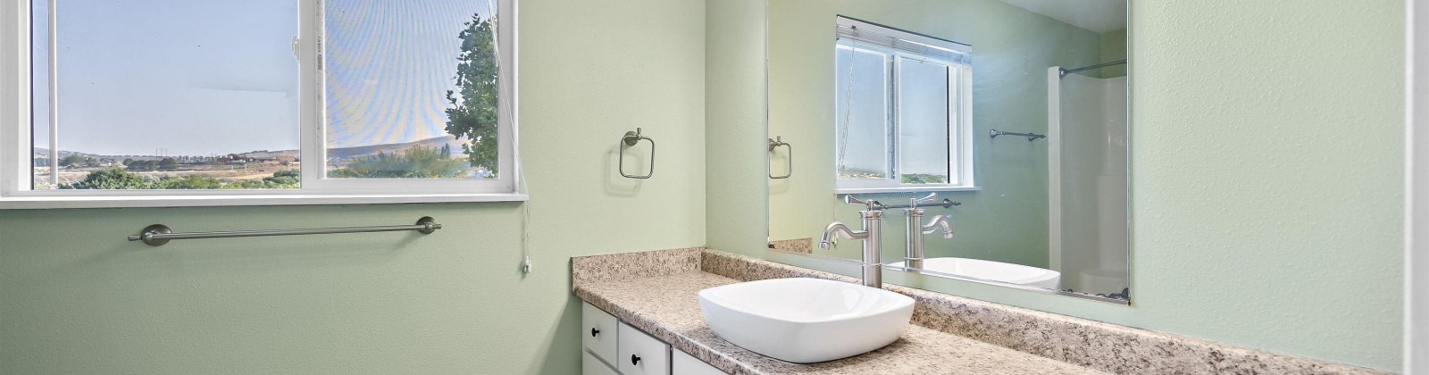 Duportail St, Richland, Washington 99352, 5 Bedrooms Bedrooms, ,4 BathroomsBathrooms,For Sale,Duportail St,285293