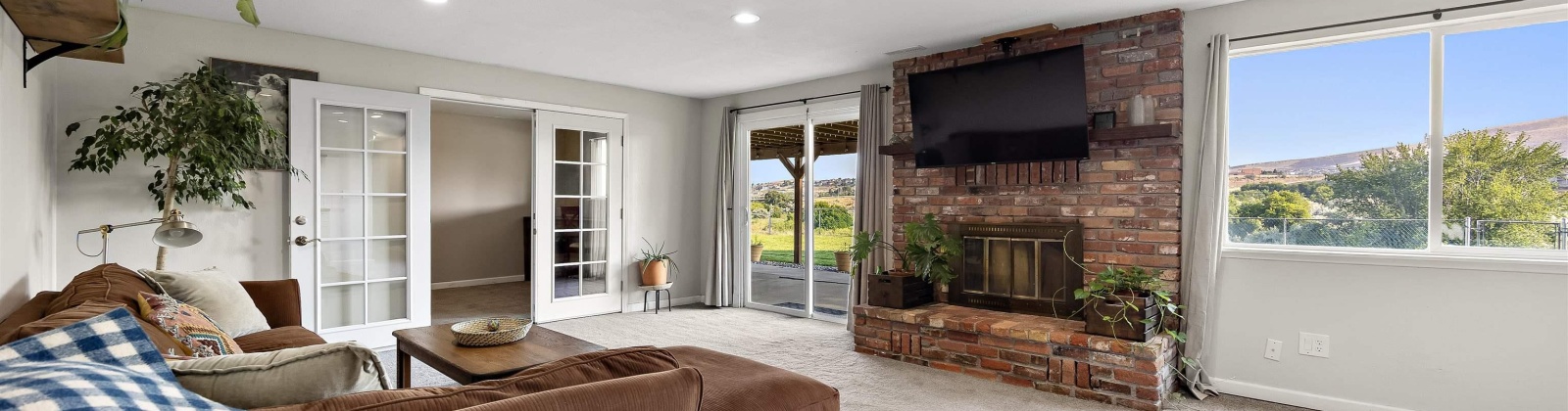 Duportail St, Richland, Washington 99352, 5 Bedrooms Bedrooms, ,4 BathroomsBathrooms,For Sale,Duportail St,285293