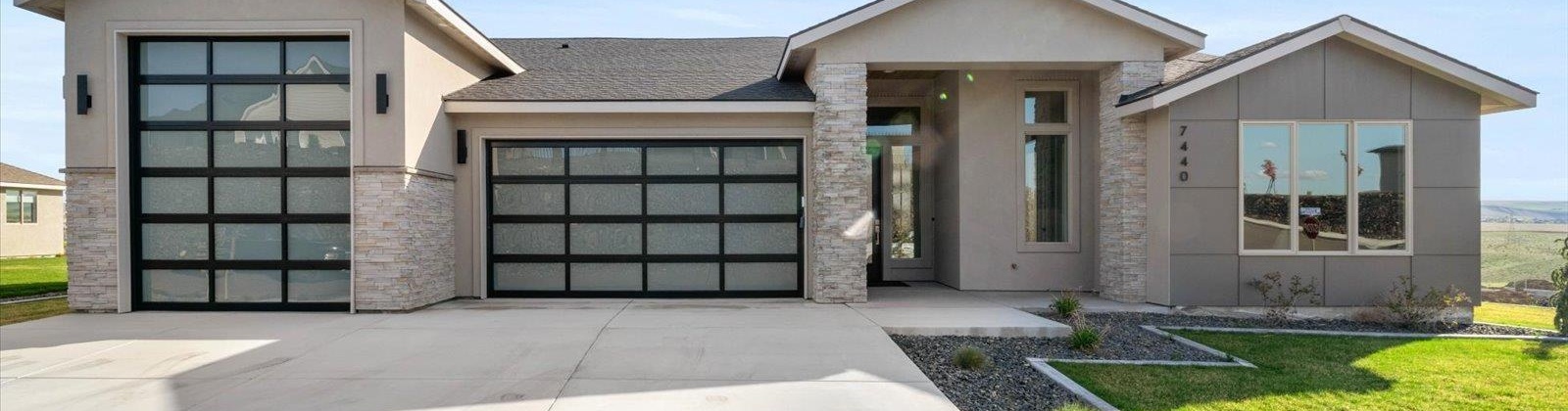 22nd Place, Kennewick, Washington 99337, 4 Bedrooms Bedrooms, ,3 BathroomsBathrooms,Site Built-owned Lot,For Sale,22nd Place,285291