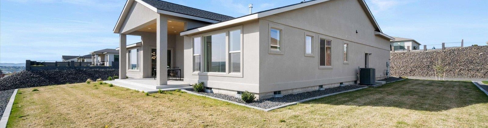22nd Place, Kennewick, Washington 99337, 4 Bedrooms Bedrooms, ,3 BathroomsBathrooms,Site Built-owned Lot,For Sale,22nd Place,285291