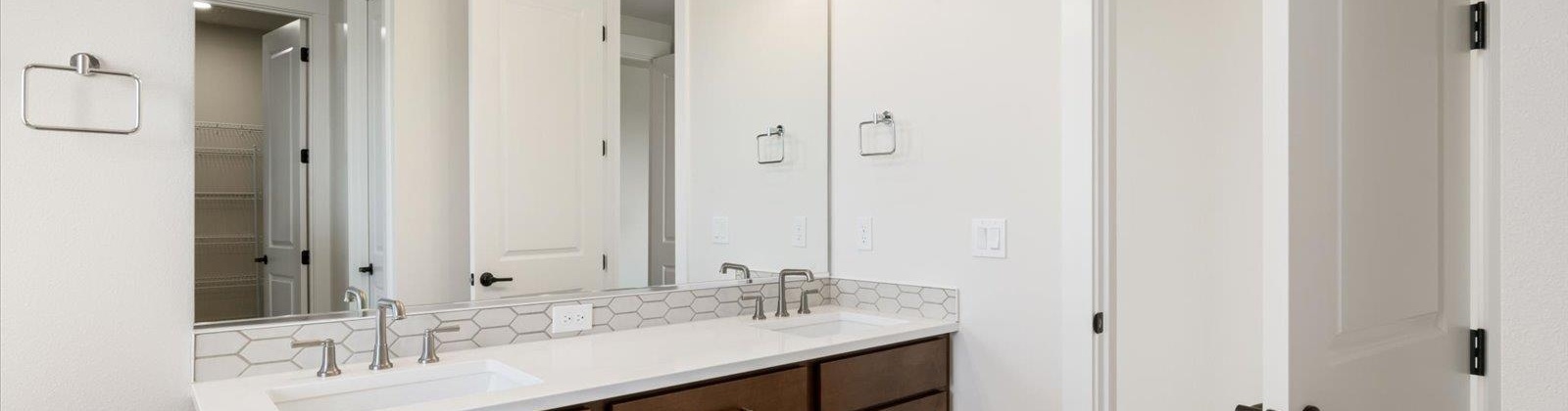 Ambrosia Street, Kennewick, Washington 99338, 4 Bedrooms Bedrooms, ,3 BathroomsBathrooms,For Sale,Ambrosia Street,285288