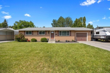 19th Avenue, Kennewick, Washington 99337-4817, 3 Bedrooms Bedrooms, ,2 BathroomsBathrooms,Site Built-owned Lot,For Sale,19th Avenue,285270