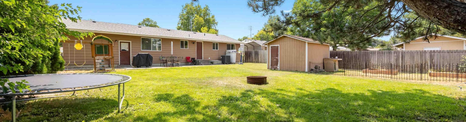 19th Avenue, Kennewick, Washington 99337-4817, 3 Bedrooms Bedrooms, ,2 BathroomsBathrooms,Site Built-owned Lot,For Sale,19th Avenue,285270