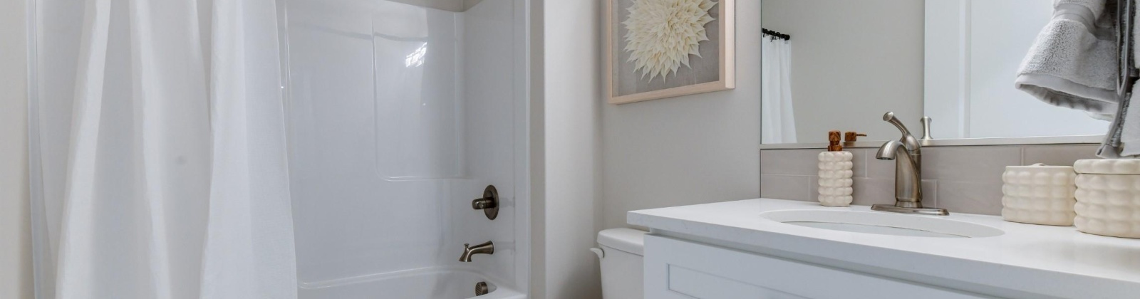 Castlewood Ct, Grandview, Washington 98930, 3 Bedrooms Bedrooms, ,2 BathroomsBathrooms,Site Built-owned Lot,For Sale,Castlewood Ct,285284