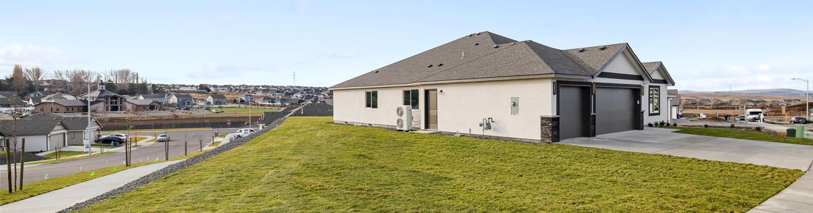 30th Pl, Kennewick, Washington 99338, 3 Bedrooms Bedrooms, ,2 BathroomsBathrooms,Site Built-owned Lot,For Sale,30th Pl,285281