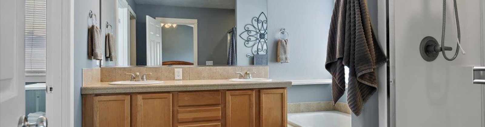 Tweedt Street, Kennewick, Washington 99338, 4 Bedrooms Bedrooms, ,3 BathroomsBathrooms,For Sale,Tweedt Street,285295