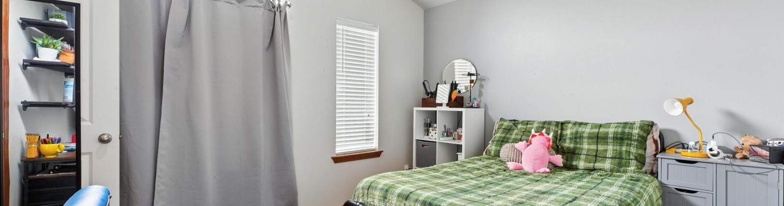 Grandview Lane, Kennewick, Washington 99338, 4 Bedrooms Bedrooms, ,2 BathroomsBathrooms,For Sale,Grandview Lane,285307