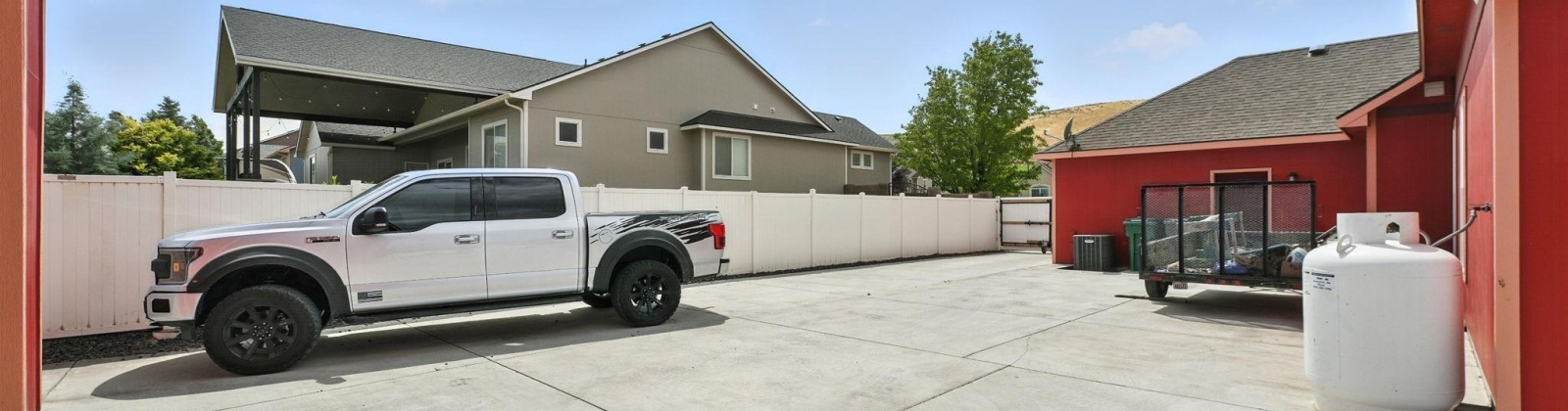 Grandview Lane, Kennewick, Washington 99338, 4 Bedrooms Bedrooms, ,2 BathroomsBathrooms,For Sale,Grandview Lane,285307