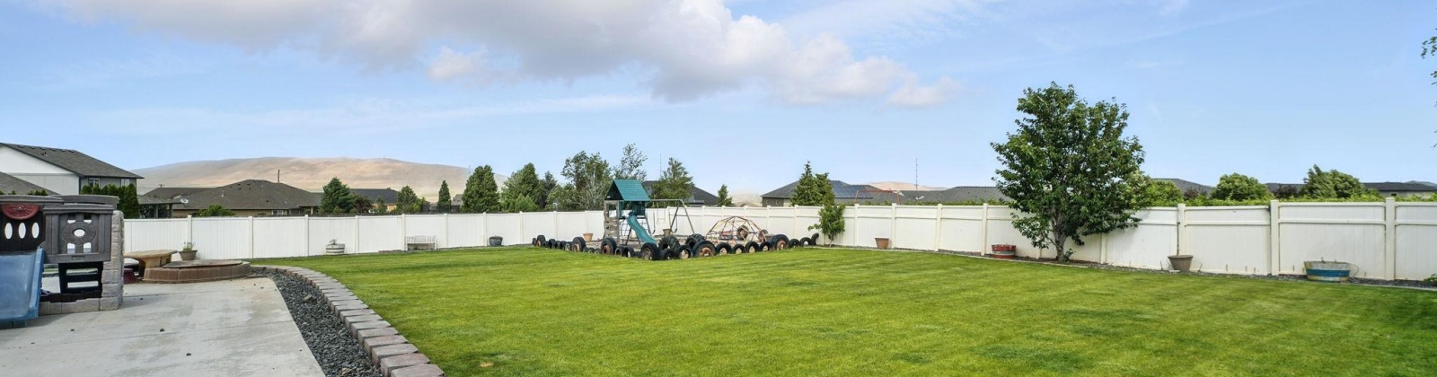 Grandview Lane, Kennewick, Washington 99338, 4 Bedrooms Bedrooms, ,2 BathroomsBathrooms,For Sale,Grandview Lane,285307