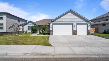 Fescue St, Kennewick, Washington 99338, 3 Bedrooms Bedrooms, ,2 BathroomsBathrooms,For Sale,Fescue St,285323