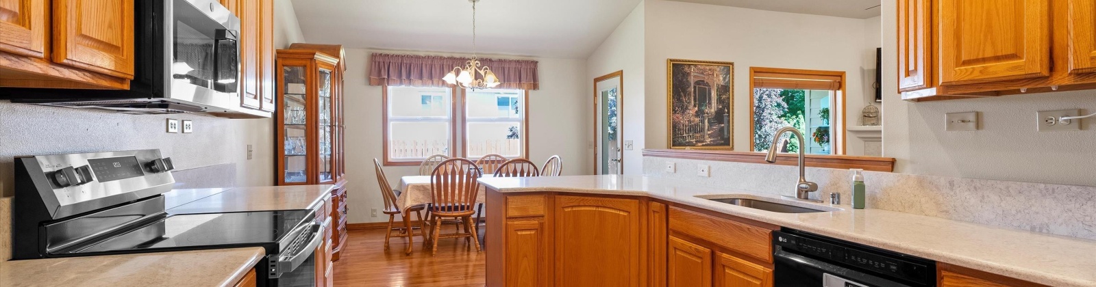Limestone Ct, Richland, Washington 99352, 4 Bedrooms Bedrooms, ,3 BathroomsBathrooms,For Sale,Limestone Ct,285324