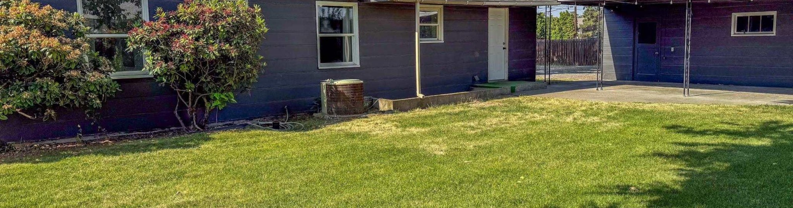 Rainier Ave, Grandview, Washington 98930, 3 Bedrooms Bedrooms, ,1 BathroomBathrooms,Site Built-owned Lot,For Sale,Rainier Ave,285335