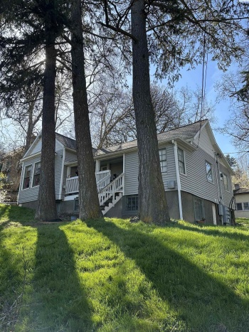 Spring, Pullman, Washington 99163, 4 Bedrooms Bedrooms, ,3 BathroomsBathrooms,Tri-plex,For Sale,Spring,283416