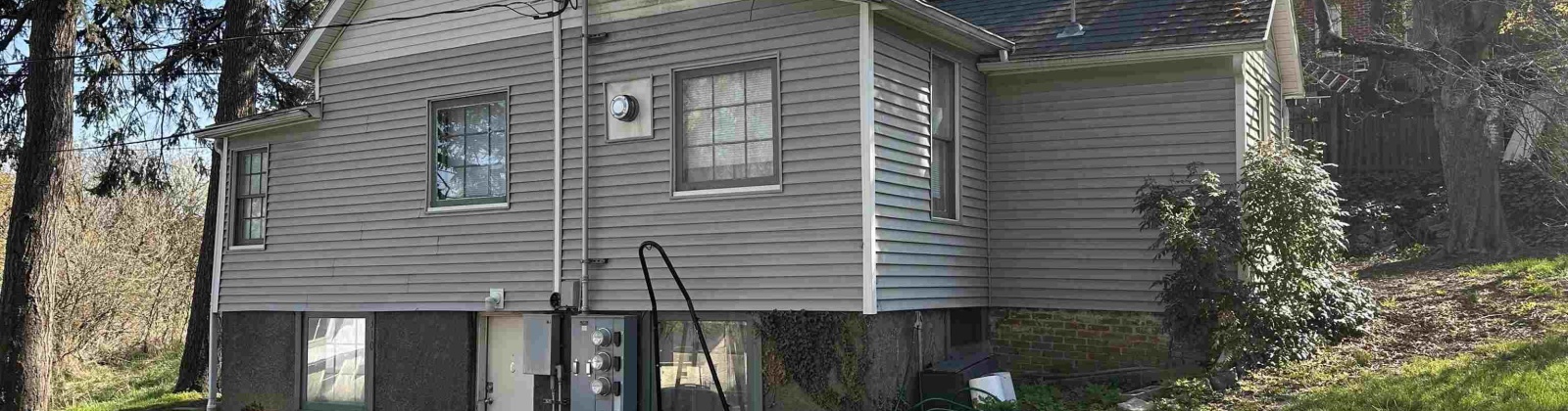 Spring, Pullman, Washington 99163, 4 Bedrooms Bedrooms, ,3 BathroomsBathrooms,Tri-plex,For Sale,Spring,283416