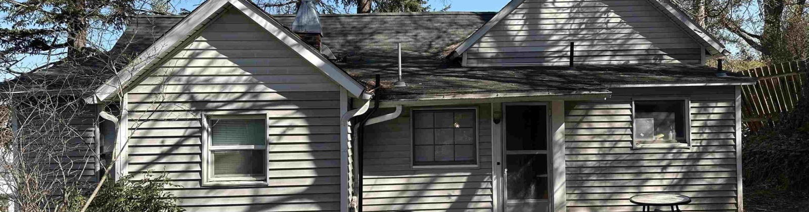 Spring, Pullman, Washington 99163, 4 Bedrooms Bedrooms, ,3 BathroomsBathrooms,Tri-plex,For Sale,Spring,283416