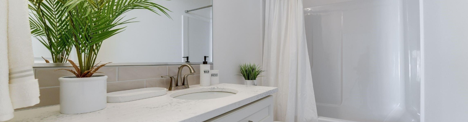 Castlewood Ct, Grandview, Washington 98930, 3 Bedrooms Bedrooms, ,2 BathroomsBathrooms,Site Built-owned Lot,For Sale,Castlewood Ct,285333