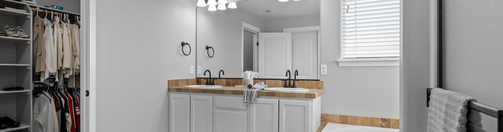 Edison Street, Connell, Washington 99326, 5 Bedrooms Bedrooms, ,3 BathroomsBathrooms,Site Built-owned Lot,For Sale,Edison Street,285326