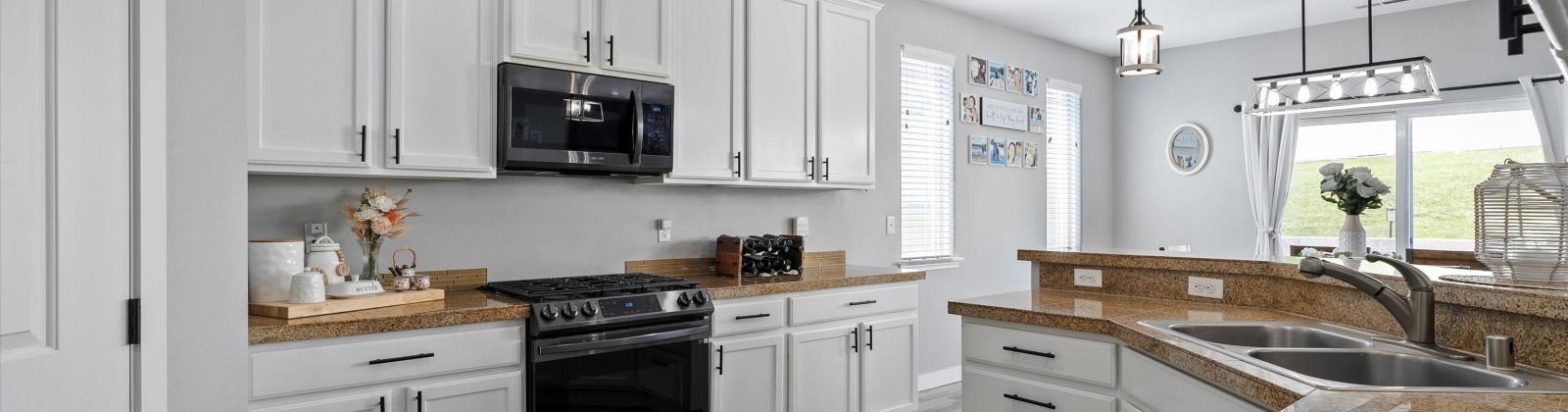 Edison Street, Connell, Washington 99326, 5 Bedrooms Bedrooms, ,3 BathroomsBathrooms,Site Built-owned Lot,For Sale,Edison Street,285326