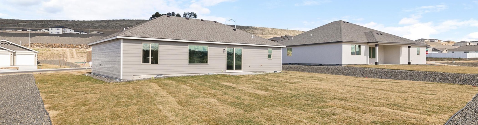 30th Pl, Kennewick, Washington 99338, 3 Bedrooms Bedrooms, ,2 BathroomsBathrooms,Site Built-owned Lot,For Sale,30th Pl,285330