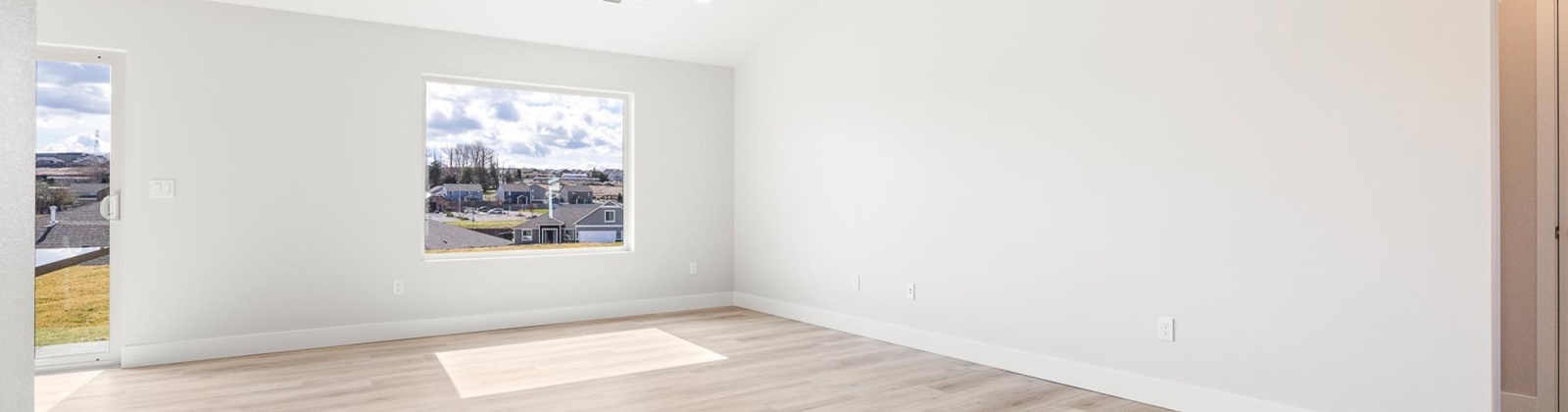 30th Pl, Kennewick, Washington 99338, 3 Bedrooms Bedrooms, ,2 BathroomsBathrooms,Site Built-owned Lot,For Sale,30th Pl,285330