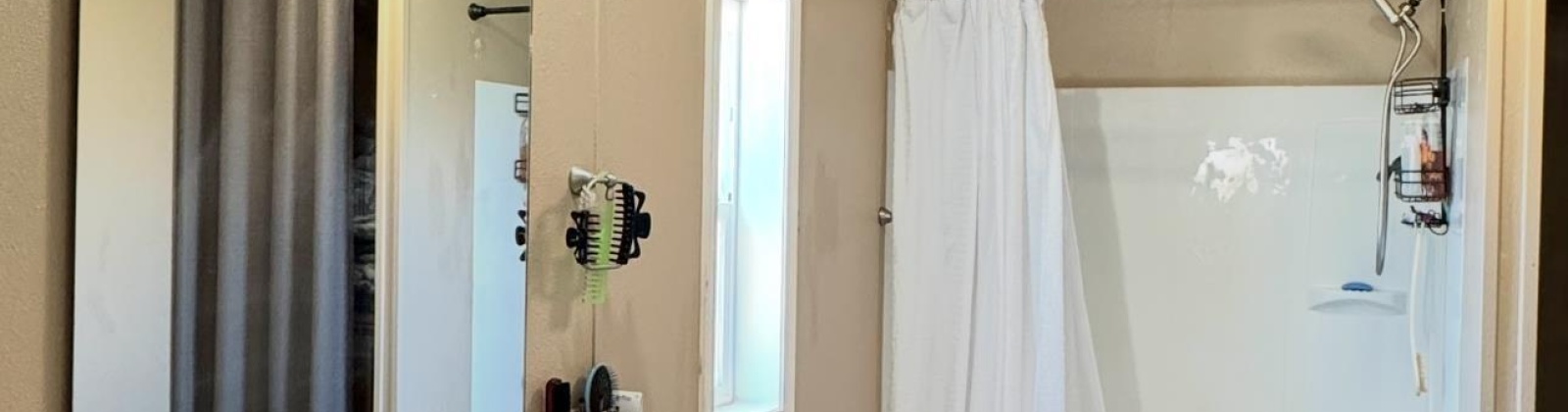 Alvina, Pasco, Washington 99301, 4 Bedrooms Bedrooms, ,2 BathroomsBathrooms,For Sale,Alvina,285368