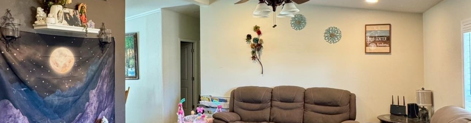 Alvina, Pasco, Washington 99301, 4 Bedrooms Bedrooms, ,2 BathroomsBathrooms,For Sale,Alvina,285368