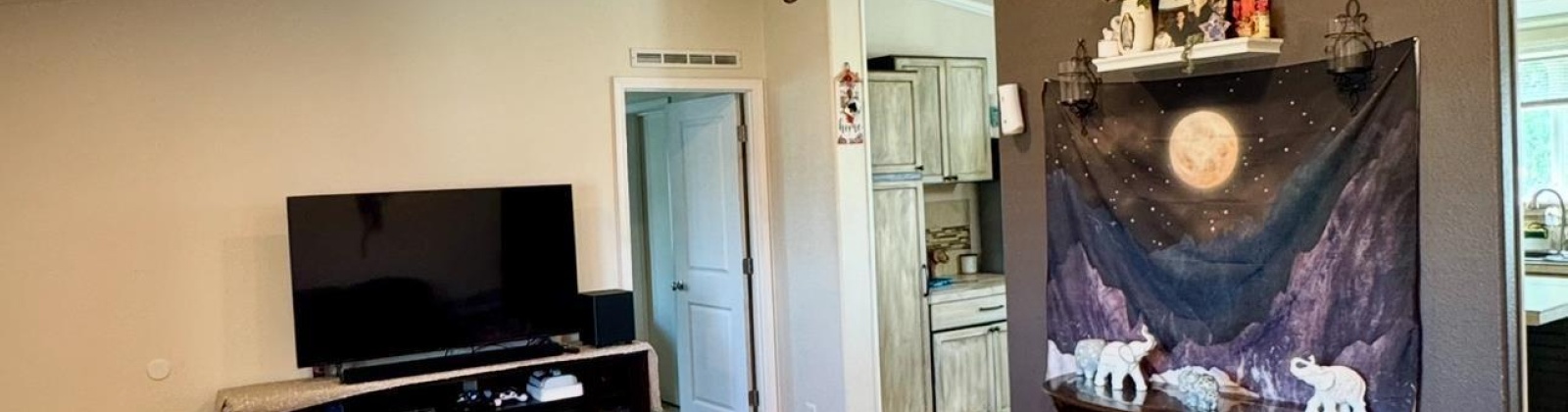 Alvina, Pasco, Washington 99301, 4 Bedrooms Bedrooms, ,2 BathroomsBathrooms,For Sale,Alvina,285368