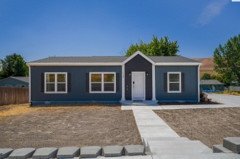 Edith Avenue, Benton City, Washington 99320, 3 Bedrooms Bedrooms, ,2 BathroomsBathrooms,For Sale,Edith Avenue,285346