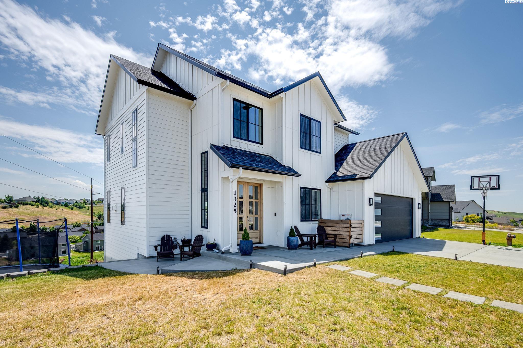 Panorama Drive, Pullman, Washington 99163, 4 Bedrooms Bedrooms, 0 ,4 BathroomsBathrooms,Houses,For Sale,Panorama Drive,0,285344