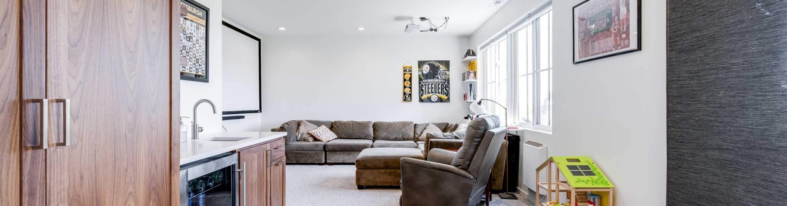 Panorama Drive, Pullman, Washington 99163, 4 Bedrooms Bedrooms, ,4 BathroomsBathrooms,For Sale,Panorama Drive,285344