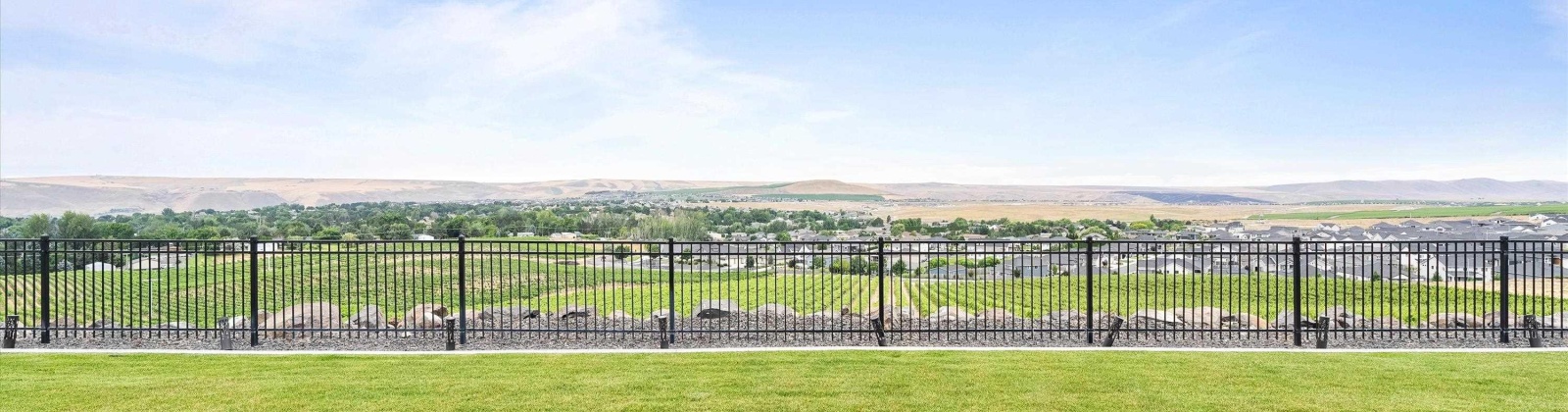 Legacy Ln, Richland, Washington 99352, 5 Bedrooms Bedrooms, ,4 BathroomsBathrooms,For Sale,Legacy Ln,285385