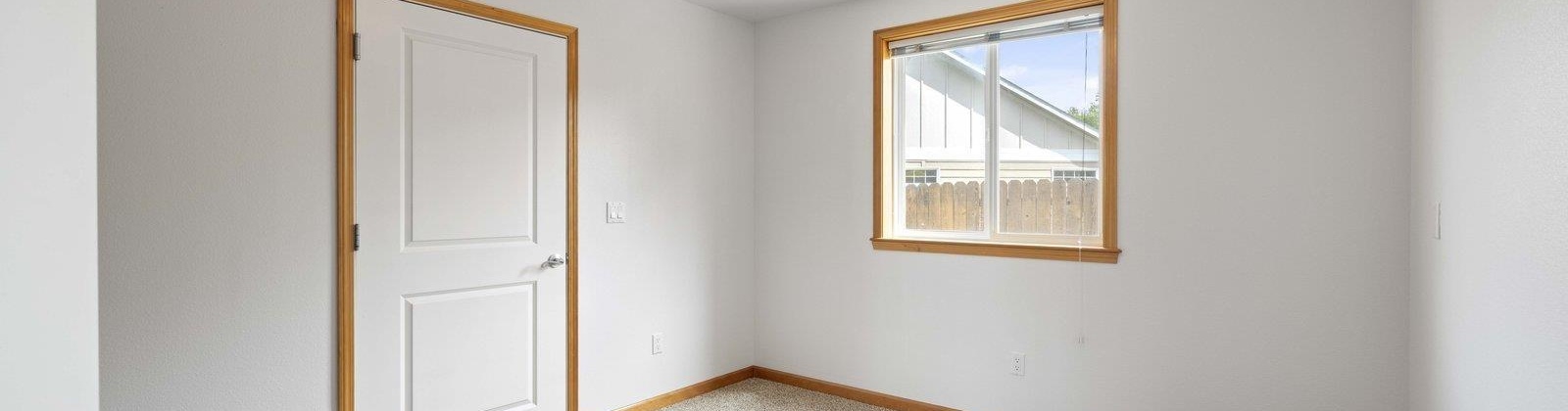 18th Court, Kennewick, Washington 99337, 3 Bedrooms Bedrooms, ,2 BathroomsBathrooms,For Sale,18th Court,283741