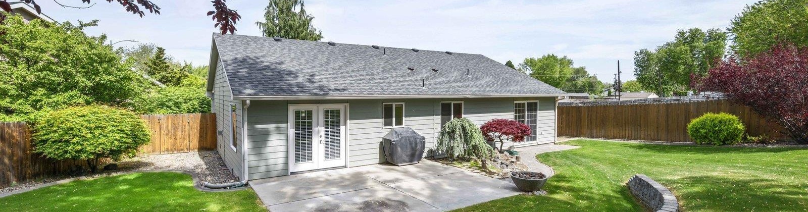 18th Court, Kennewick, Washington 99337, 3 Bedrooms Bedrooms, ,2 BathroomsBathrooms,For Sale,18th Court,283741