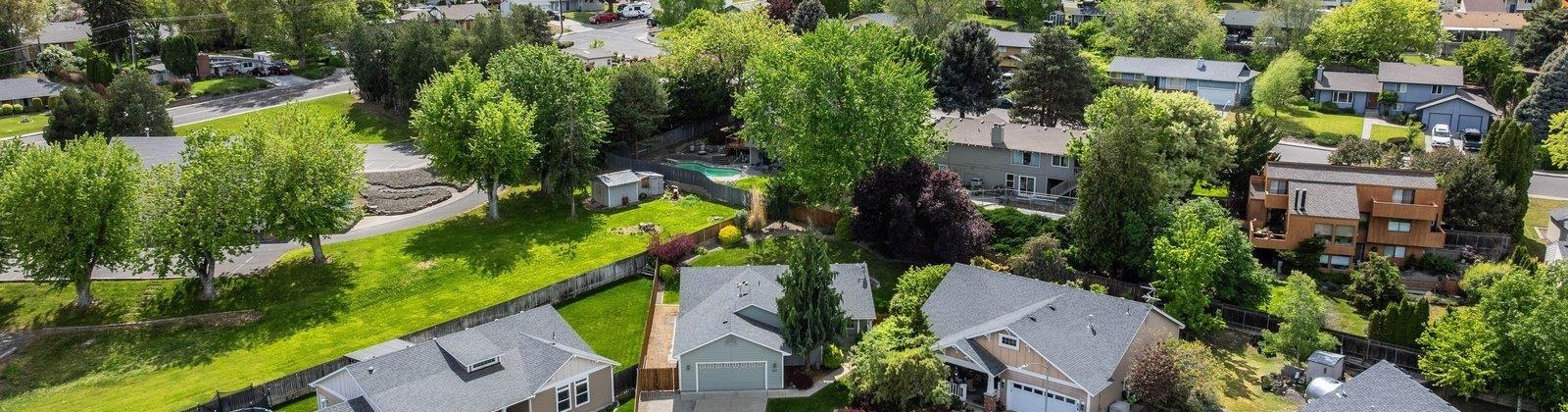 18th Court, Kennewick, Washington 99337, 3 Bedrooms Bedrooms, ,2 BathroomsBathrooms,For Sale,18th Court,283741
