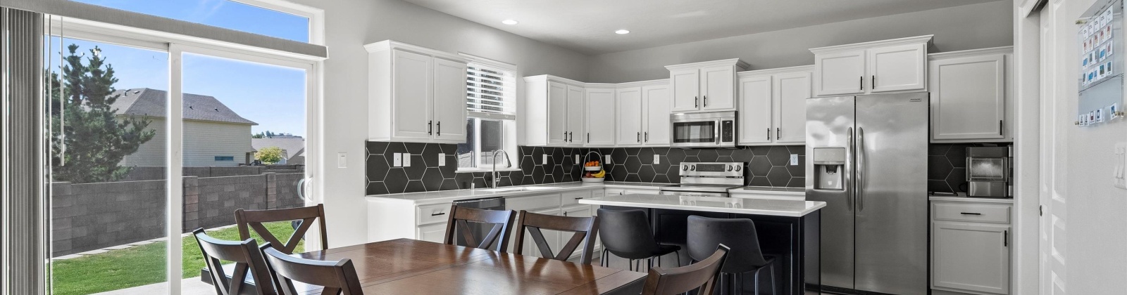 Dawes, Kennewick, Washington 99338, 3 Bedrooms Bedrooms, ,3 BathroomsBathrooms,For Sale,Dawes,285393