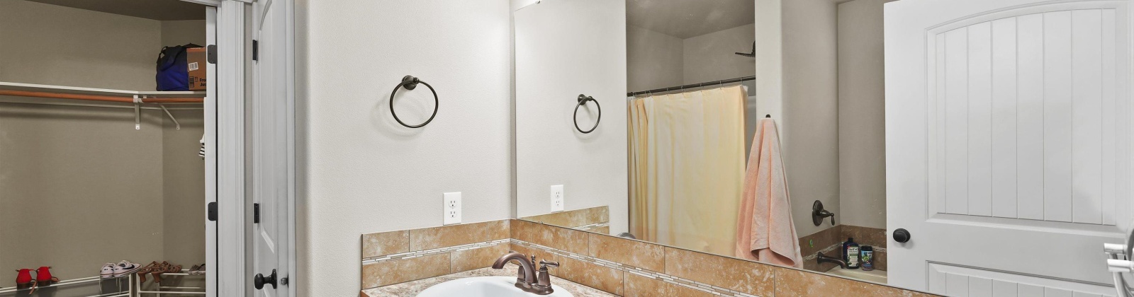McKinley Street, Kennewick, Washington 99338, 4 Bedrooms Bedrooms, ,3 BathroomsBathrooms,For Sale,McKinley Street,285399
