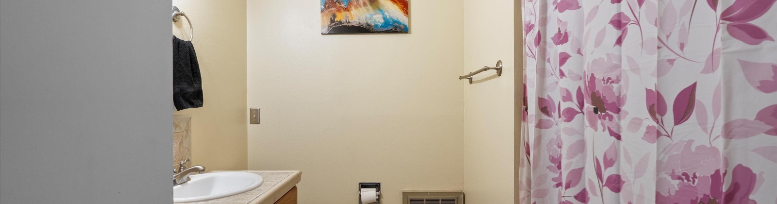 Irby, Kennewick, Washington 99336, 3 Bedrooms Bedrooms, ,2 BathroomsBathrooms,For Sale,Irby,285401