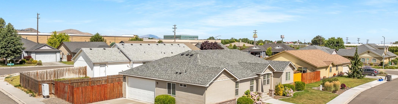 Belfair St, Kennewick, Washington 99336, 3 Bedrooms Bedrooms, ,2 BathroomsBathrooms,For Sale,Belfair St,285407