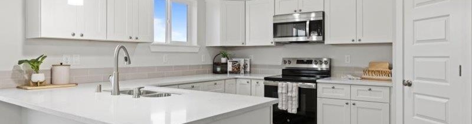 Luli St, Grandview, Washington 98930, 3 Bedrooms Bedrooms, ,2 BathroomsBathrooms,For Sale,Luli St,285405