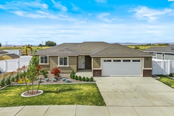 Luli ST, Grandview, Washington 98930, 4 Bedrooms Bedrooms, ,2 BathroomsBathrooms,For Sale,Luli ST,285408