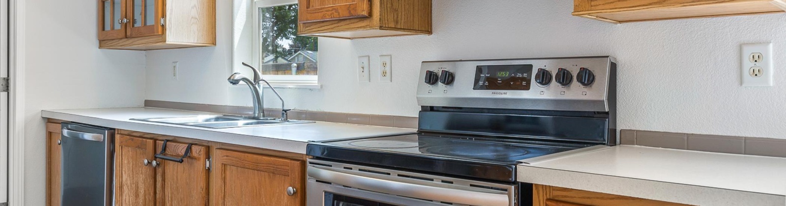 Potter, Richland, Washington 99354, 4 Bedrooms Bedrooms, ,2 BathroomsBathrooms,For Sale,Potter,285410