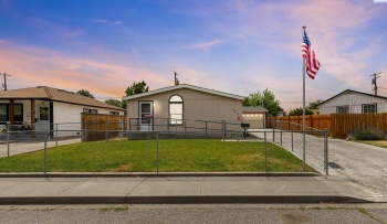 Potter, Richland, Washington 99354, 4 Bedrooms Bedrooms, ,2 BathroomsBathrooms,For Sale,Potter,285410