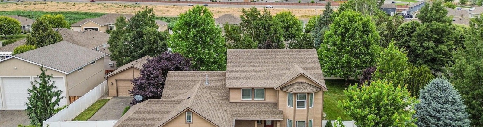 Thynewood Lp, West Richland, Washington 99353, 4 Bedrooms Bedrooms, ,3 BathroomsBathrooms,For Sale,Thynewood Lp,285412