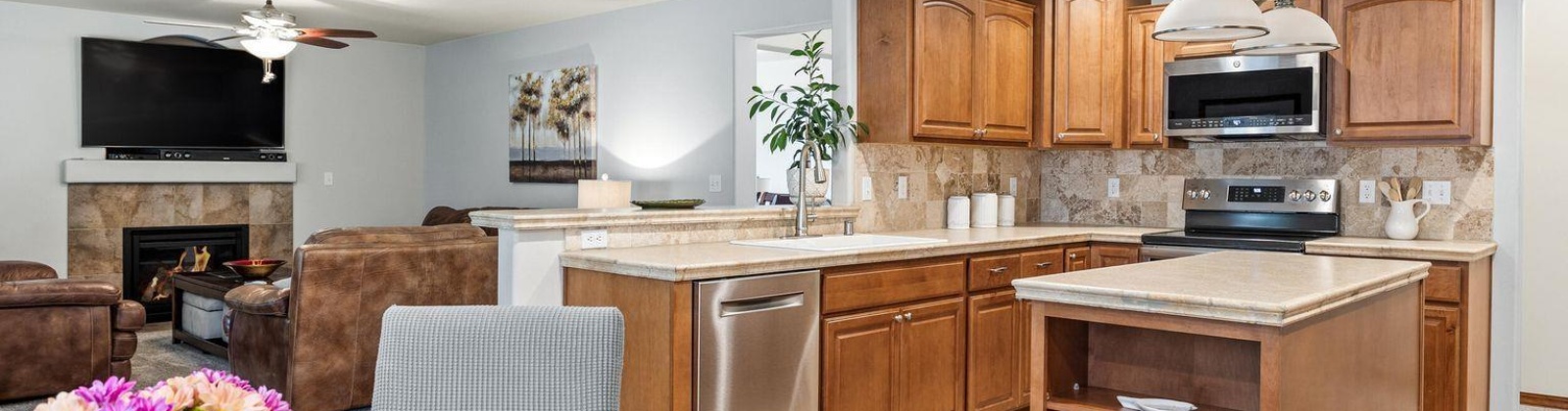 Thynewood Lp, West Richland, Washington 99353, 4 Bedrooms Bedrooms, ,3 BathroomsBathrooms,For Sale,Thynewood Lp,285412