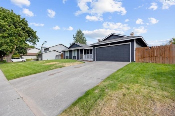 GrAnd ronde, Kennewick, Washington 99336, 4 Bedrooms Bedrooms, ,3 BathroomsBathrooms,For Sale,GrAnd ronde,285413