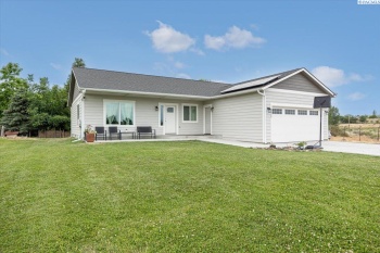 Beers rd, Prosser, Washington 99350, 3 Bedrooms Bedrooms, ,2 BathroomsBathrooms,For Sale,Beers rd,285414