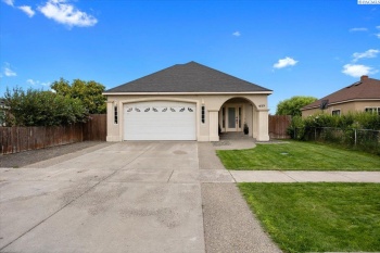 5th Av, Pasco, Washington 99301, 5 Bedrooms Bedrooms, ,3 BathroomsBathrooms,For Sale,5th Av,285415