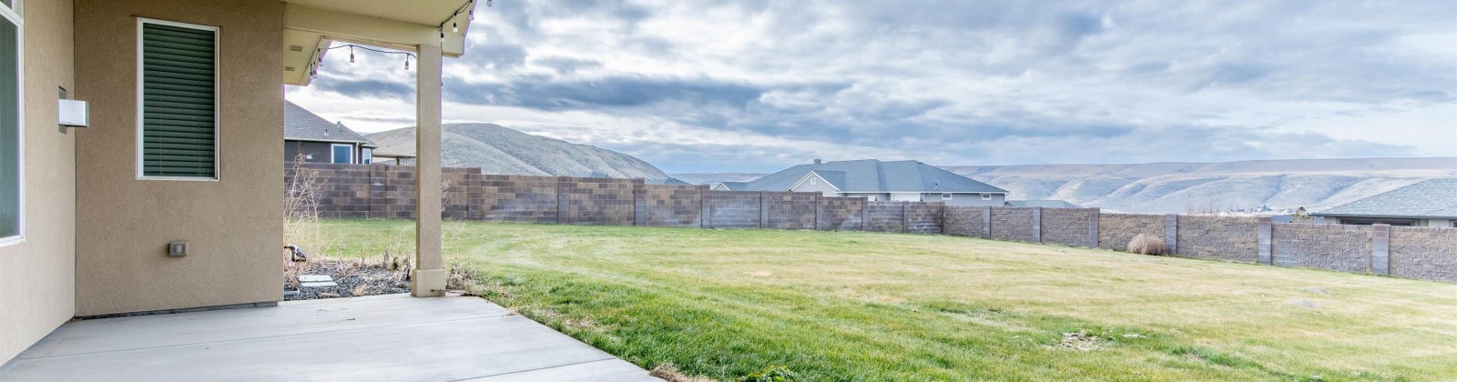 Reata Rd, Kennewick, Washington 99338, 4 Bedrooms Bedrooms, ,3 BathroomsBathrooms,For Sale,Reata Rd,285417