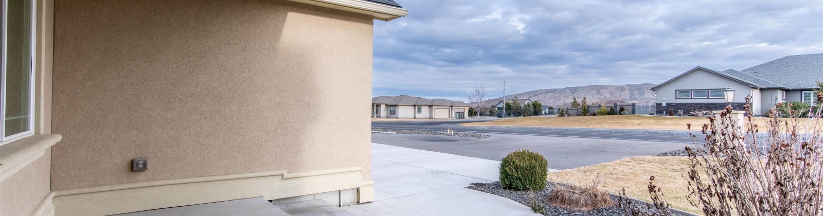 Reata Rd, Kennewick, Washington 99338, 4 Bedrooms Bedrooms, ,3 BathroomsBathrooms,For Sale,Reata Rd,285417