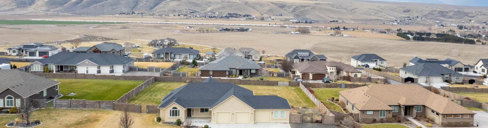 Reata Rd, Kennewick, Washington 99338, 4 Bedrooms Bedrooms, ,3 BathroomsBathrooms,For Sale,Reata Rd,285417